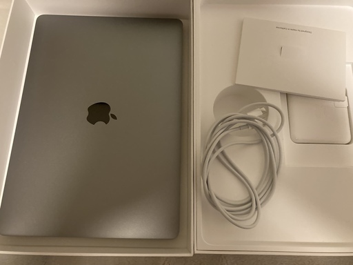 【値下げ】MacBook Pro 13 Mid2019（メーカー保証11月まで） 美品