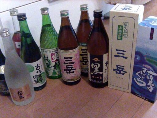 焼酎飲み比べ　焼酎いろいろです