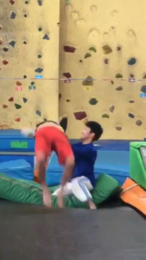 バク転したい方必見 大人のバク転 のぶ 京橋のスポーツのイベント参加者募集 無料掲載の掲示板 ジモティー バク転したい方必見 大人のバク転 のぶ 京橋のスポーツのイベント参加者募集 無料掲載の掲示板 ジモティー