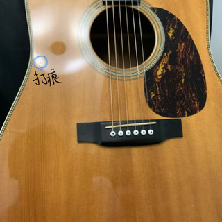 Martin HD-28 (2001年製) 純正ハードケース付き