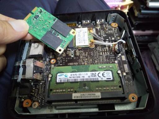 【超絶小型デスクトップ】ASUS UN42  SSD手のひらサイズパソコン