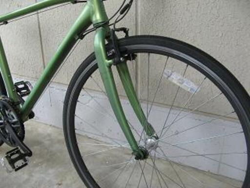 中古〕アルミフレーム製クロスバイク（モーメンタム・8X3の24段