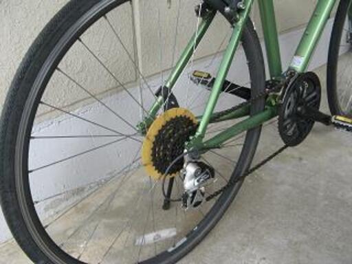 中古〕アルミフレーム製クロスバイク（モーメンタム・8X3の24段