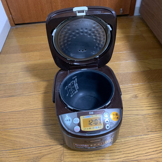 炊飯器　ZOJIRUSHI 極め炊き NP-GG05