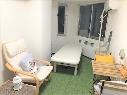 新宿個室サロン イースペ 新宿コージーサロン 新宿駅d５出口徒歩３０秒 コロナ３密対策ok さくらさく 新宿 のレンタルオフィスの不動産 住宅情報 無料掲載の掲示板 ジモティー