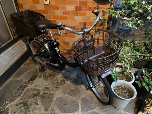 ほぼ新品　電動アシスト自転車