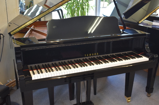 ヤマハグランドピアノ現行商品GB1Kの中古ピアノ
