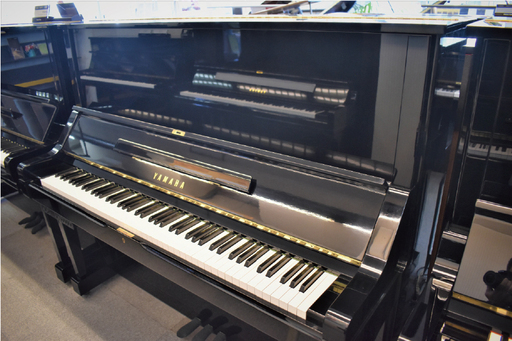 ヤマハアップライトピアノ UX(1979年製) 人気 消音機能付き 