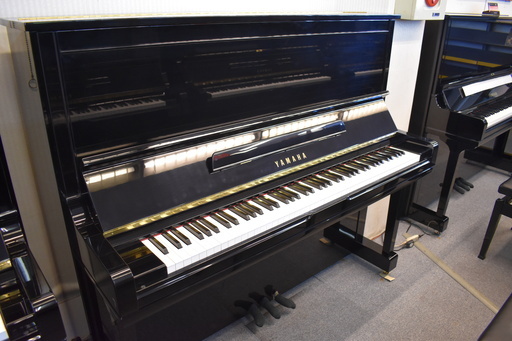 ヤマハ中古ピアノ　U300　（1996年製造）