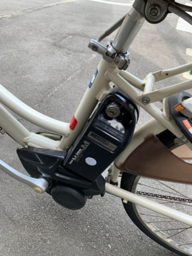 BRIDGESTONE assista 12.8Ah 電動自転車【中古】【JH7F06425】