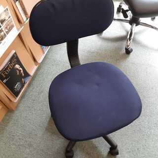 事務所整理のため、ビジネスチェア（椅子）2脚（1脚だけでも可）お...