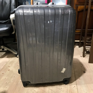 スーツケース　キャリーバッグ　シルバーブラック