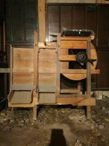 昔の脱穀機古民家 ポークビッツ 三宅八幡の家具の中古あげます 譲ります ジモティーで不用品の処分