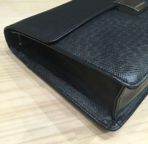 値引き　美品 LOUIS VUITTON ルイヴィトン タイガ セレンガ クラッチバック 値引き 美品 LOUIS VUITTON ルイヴィトン タイガ セレンガ クラッチ