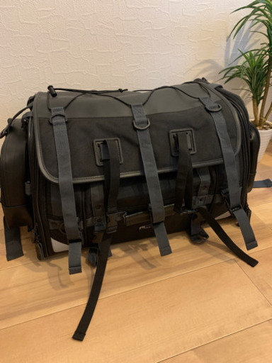ほぼ新品！モトフィズキャリアバッグ