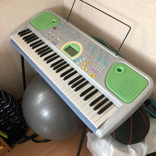 電子キーボード