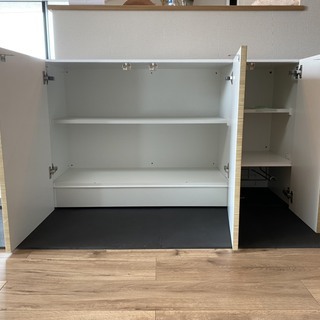 未使用展示品高級吊戸棚吊り棚食器棚タカラスタンダード北欧モダンキッチンペーパーホルダー 西本 朝潮橋の収納家具 食器棚 キッチン収納 の中古あげます 譲ります ジモティーで不用品の処分