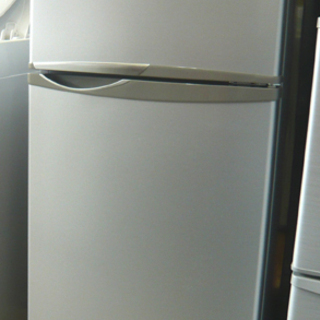 札幌 118L 2013年製 2ドア冷蔵庫 シャープ SJ-H12W シルバー 銀の画像