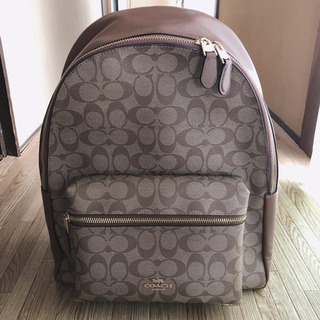 新品COACH シグネチャー　リュック