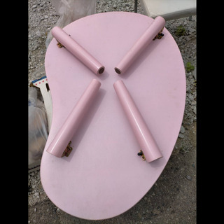 ピンクの折り畳みローテーブル