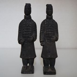 兵馬俑　置物　飾り　中国　２個セット