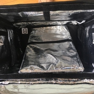 今すぐウーバーイーツできる！Trek ロードバイク（TREK　FX7.4 700C アルミ カーボンフォーク　27速 44.5mm クロス 　）