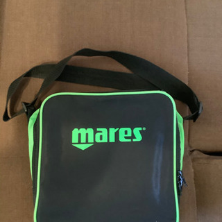 タウンユースにも！mares マレスのレギュレータバッグ　