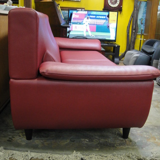 総革張り３人掛けソファ　本革ソファ　応接椅子　