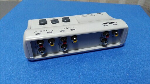 Avセレクター 画面入力切換器 車中泊等に Elpa 製 中古 ブルーコメット 名古屋のテレビ アクセサリー の中古あげます 譲ります ジモティーで不用品の処分