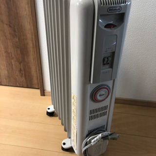 【中古】冬に向けて　デロンギ　オイルヒーター　　