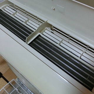 季節、空調家電 エアコン SHARP（シャープ） AY-C22SD 6畳用（2013年製）