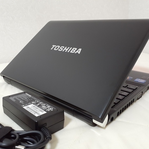 Kさん☆core i5＋SSDで快適☆ TOSHIBA dynabook 13インチ 軽量 Wi-Fi