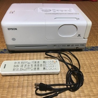 ほぼ新品・視聴後購入可能】80型 ホームプロジェクター 【公式通販】