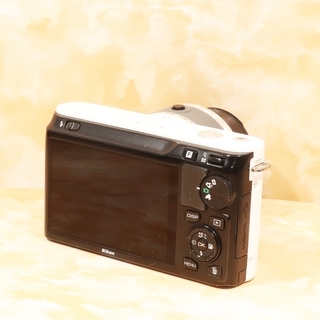 ◆極上美品＆スマホ転送★ニコンＪ1 手振れ補正レンズキット