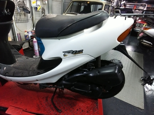 値下げ更新しました❗️東京都板橋区高島平から　AF35　ライブディオZX！のライブディオ仕様！ 　 整備済みでそのまま乗れます２スト２サイクル　原付き　原チャリ　50cc　スクーター 　安い　お買い得です