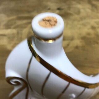 ラーセン ピュアホワイトシップ 700ml 40度 S.A シップボトル