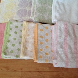 無料 使い古しタオル バスタオル フェイスタオル 正方形 マイクロファイバー込 使い捨てウエスに 洗車 掃除 牧場使用などに ちゃちゃ バスセンター前の掃除用具 モップ 雑巾 の中古あげます 譲ります ジモティーで不用品の処分