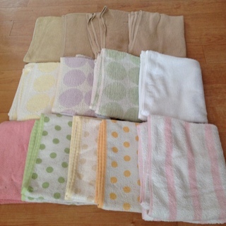 無料 使い古しタオル バスタオル フェイスタオル 正方形 マイクロファイバー込 使い捨てウエスに 洗車 掃除 牧場使用などに ちゃちゃ バスセンター前の掃除用具 モップ 雑巾 の中古あげます 譲ります ジモティーで不用品の処分