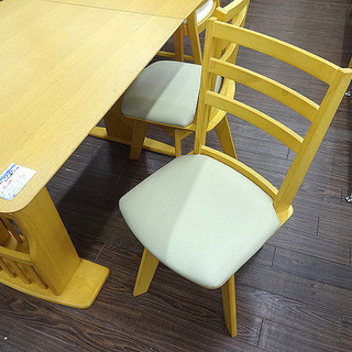 札幌 引き取り ニトリ ダイニングセット ベンチ&イス2脚 回転タイプ 