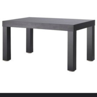 IKEAのテーブルです