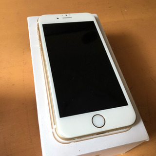 【値下げ中】iPhone 6s Gold 16 GB SIMフリー