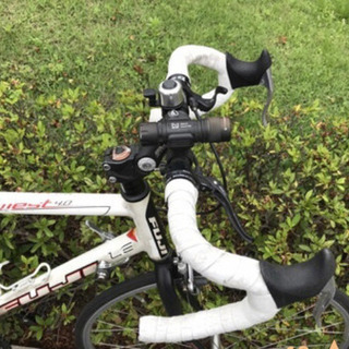 FUJI ロードバイク newest4.0 ライト付き　フレームサイズm