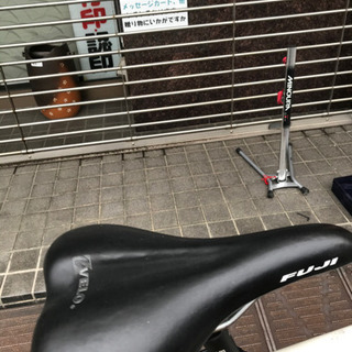 FUJI ロードバイク newest4.0 ライト付き　フレームサイズm