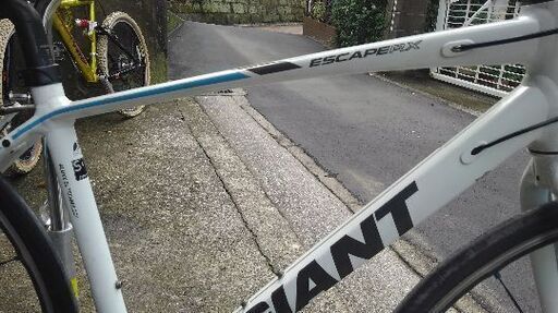 ★絶対お買い得★GIANT ESCAPE RX　サイズ：S  ホイール:マビック キシリウム エリート交換済み　済メンテナンス即乗り可能