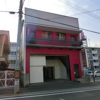 🐸 海老園②店　レンタル倉庫・レンタル収納スペースの収まるくん【...