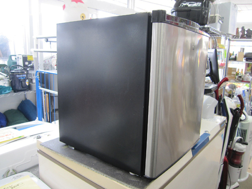 45L 小型冷蔵庫 2015年 ブラック×シルバー エレクトラックス 1ドア冷蔵庫 40Lクラス ERB0500SA-RJP 札幌 東区