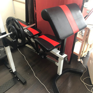 トレーニングマシン　筋トレ