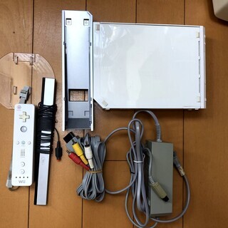 【箱なし】　Wii 本体ほかもろもろ＋Wiiバランスボード（一部...