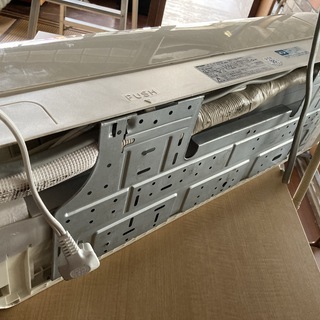 美品 4.0Kw シャープ エアコン AY-A40DE8 100V 高濃度 プラズマクラスター搭載 目安～17畳 ねむリズム運転