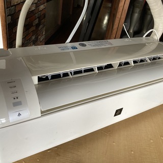 美品 4.0Kw シャープ エアコン AY-A40DE8 100V 高濃度 プラズマクラスター搭載 目安～17畳 ねむリズム運転